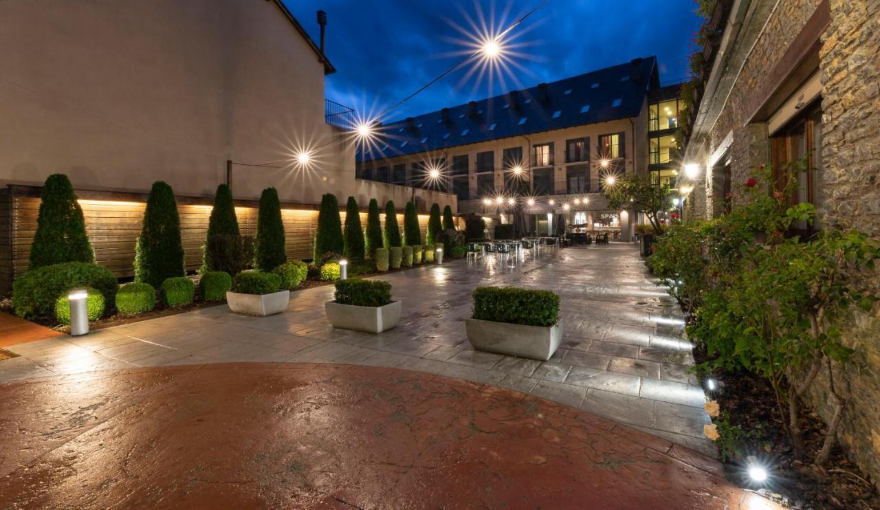 Apartaments Trainera Esterri d'Àneu Kültér fotó