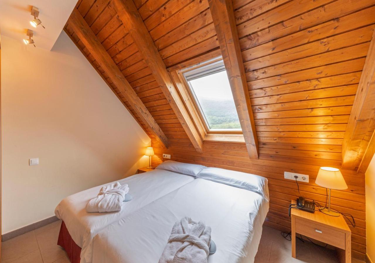 Apartaments Trainera Esterri d'Àneu Kültér fotó