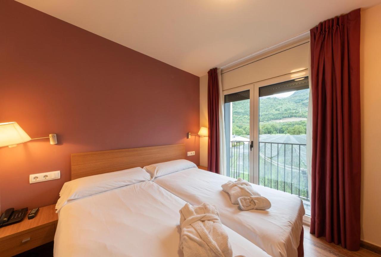Apartaments Trainera Esterri d'Àneu Kültér fotó
