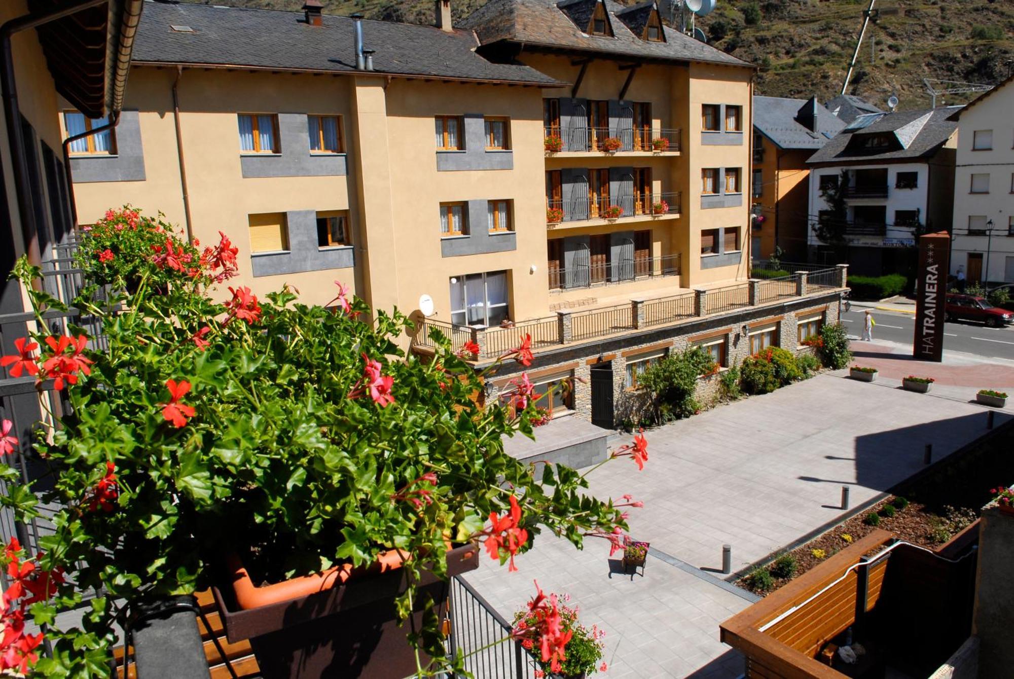 Apartaments Trainera Esterri d'Àneu Kültér fotó