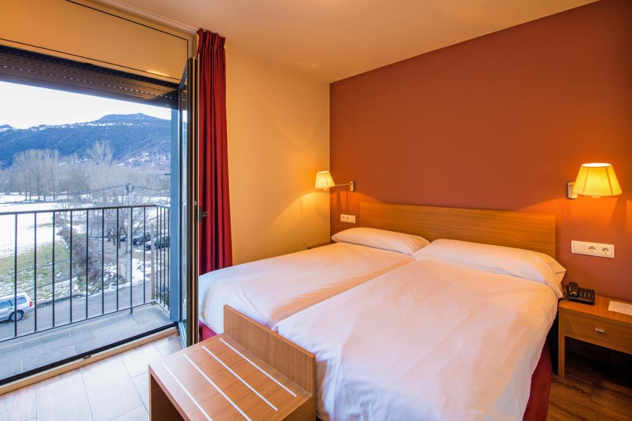Apartaments Trainera Esterri d'Àneu Kültér fotó
