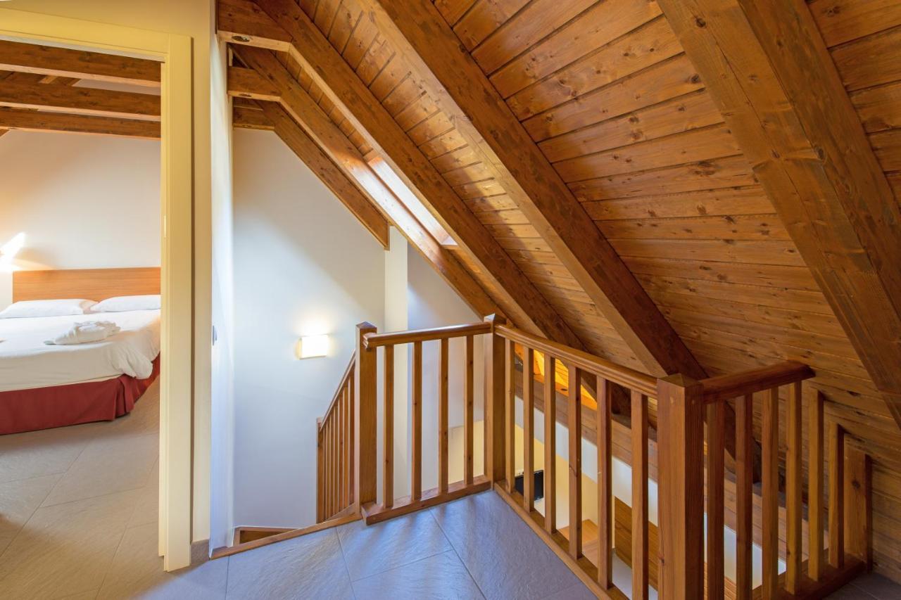 Apartaments Trainera Esterri d'Àneu Kültér fotó