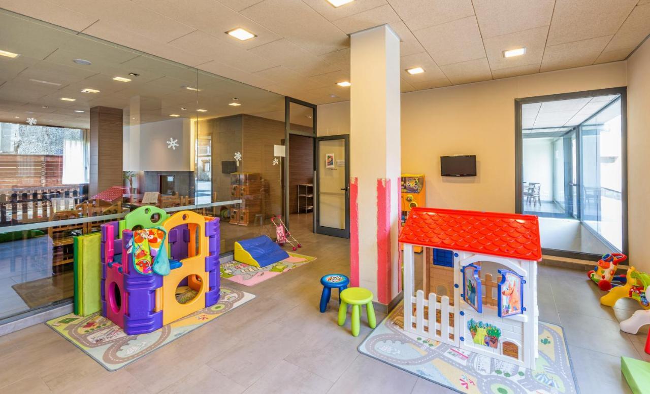 Apartaments Trainera Esterri d'Àneu Kültér fotó